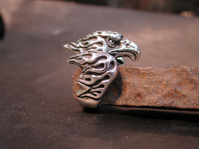 画像: DREAD SKULL FLAME EAGLE RING